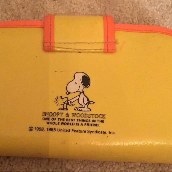 1958 Vintage Rare Yellow Peanuts Wallet with Orange Trim - Picture 3 of 5